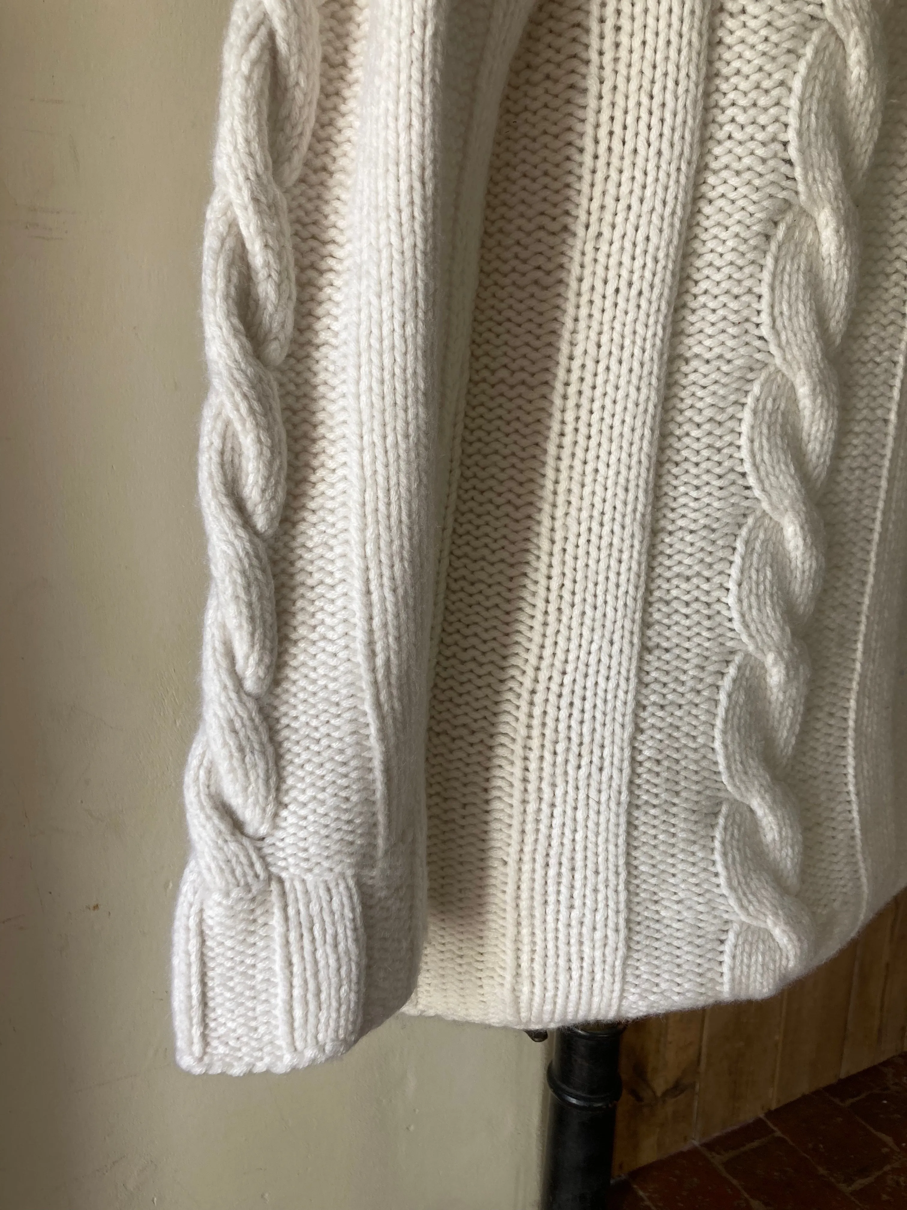 Cable Knit Cashmere Jumper