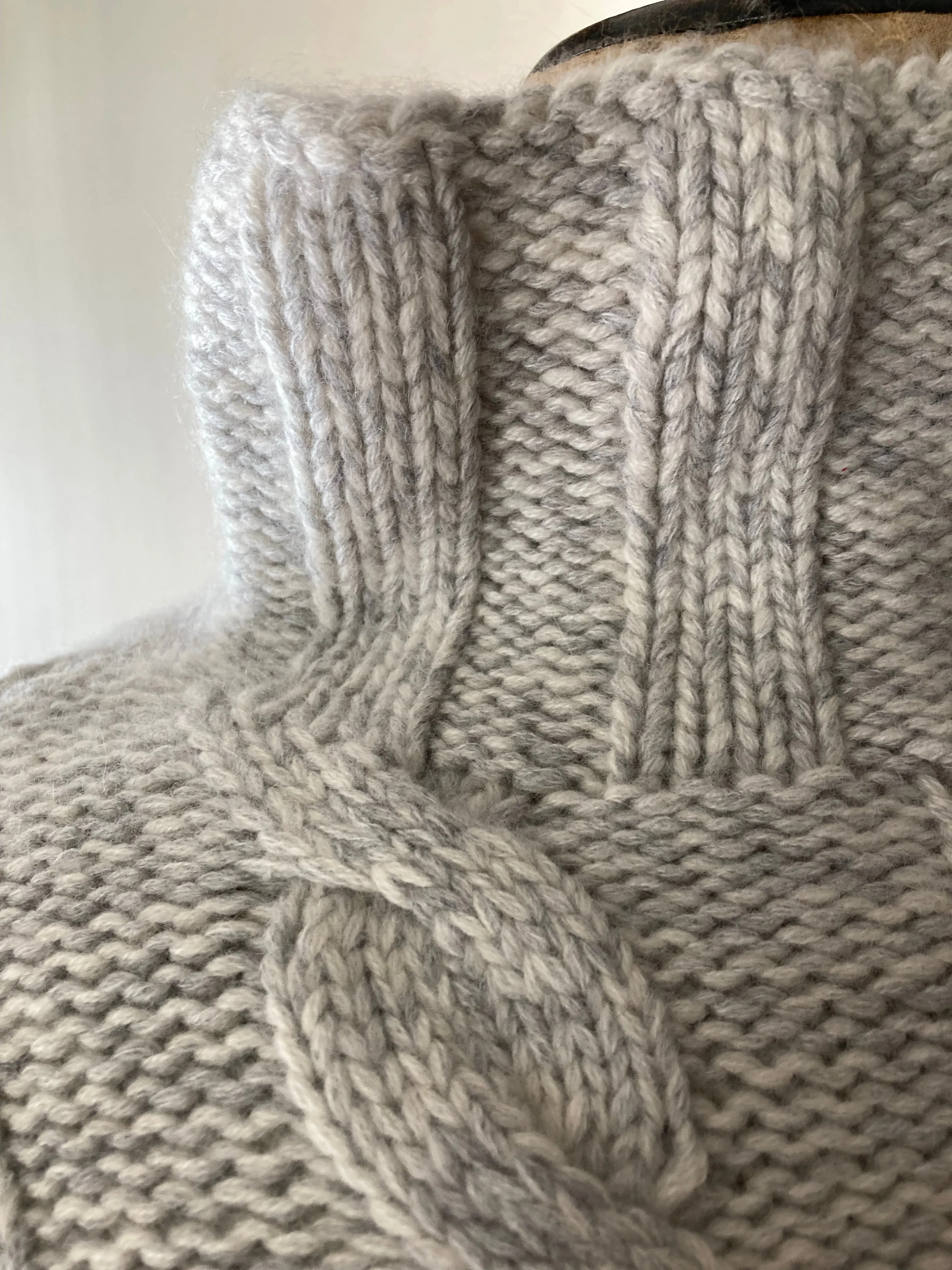 Cable Knit Cashmere Jumper