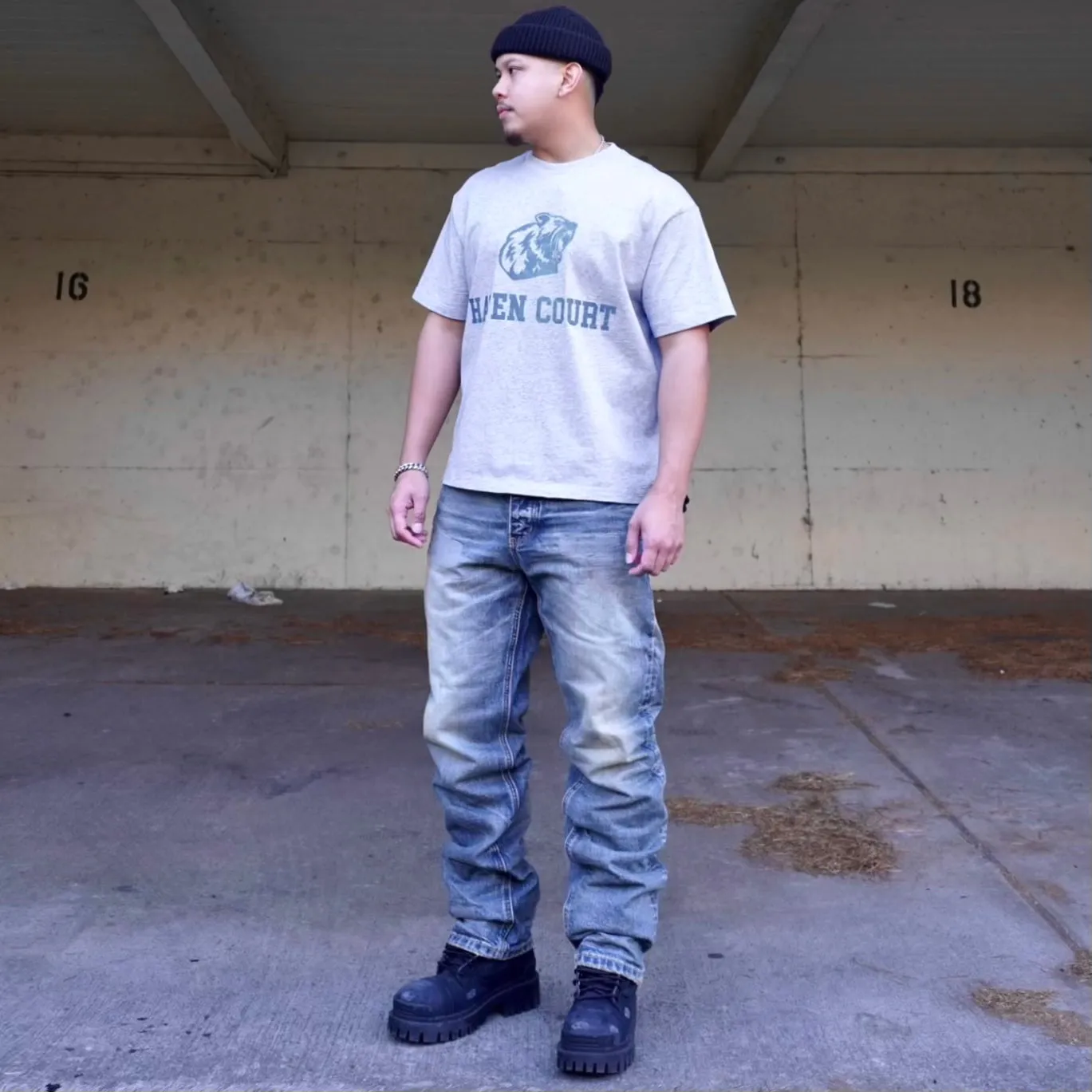 Classic Washed Straight Jean - BLUE