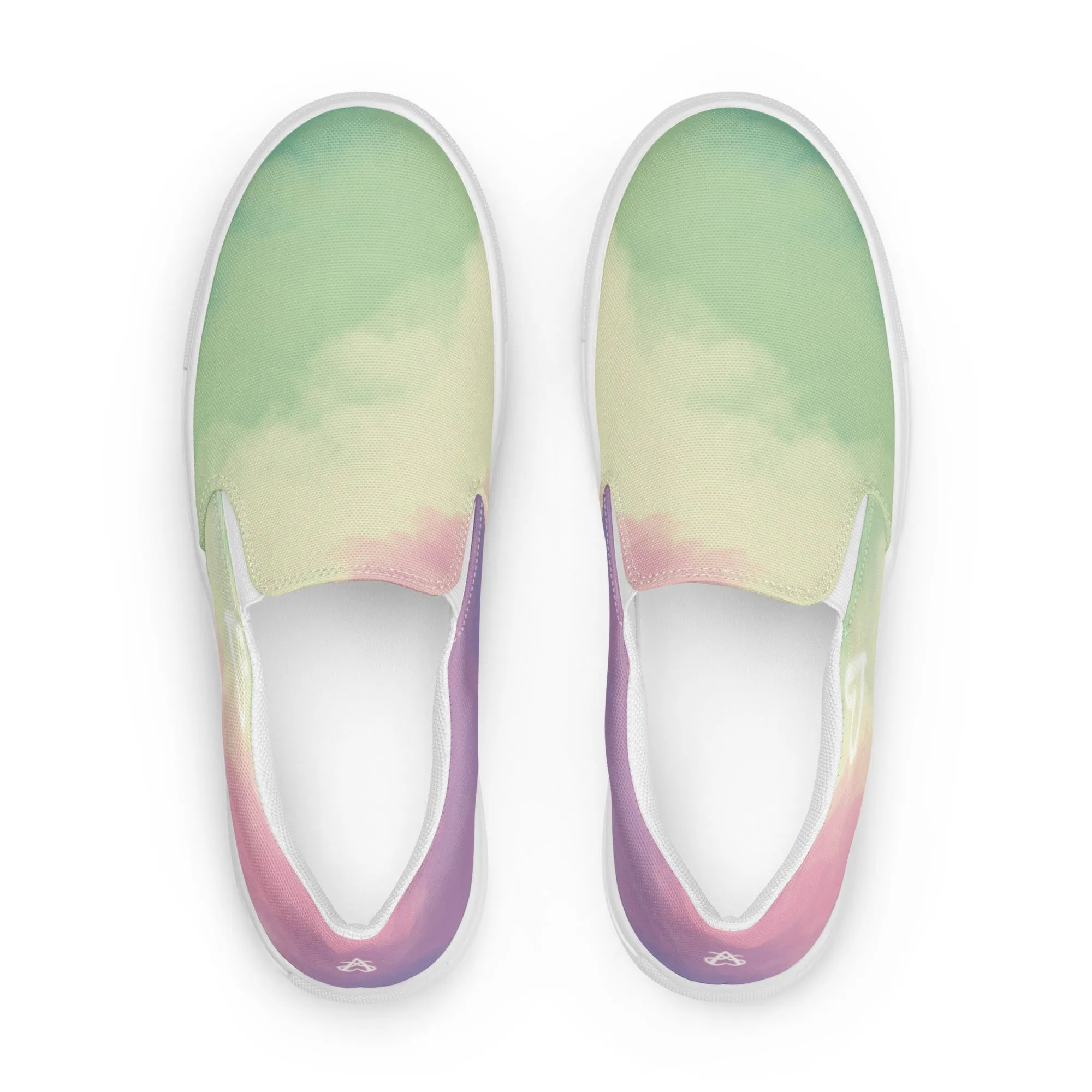 Cloudy Genderfae Slip-on Canvas Shoes (Fem Sizing)