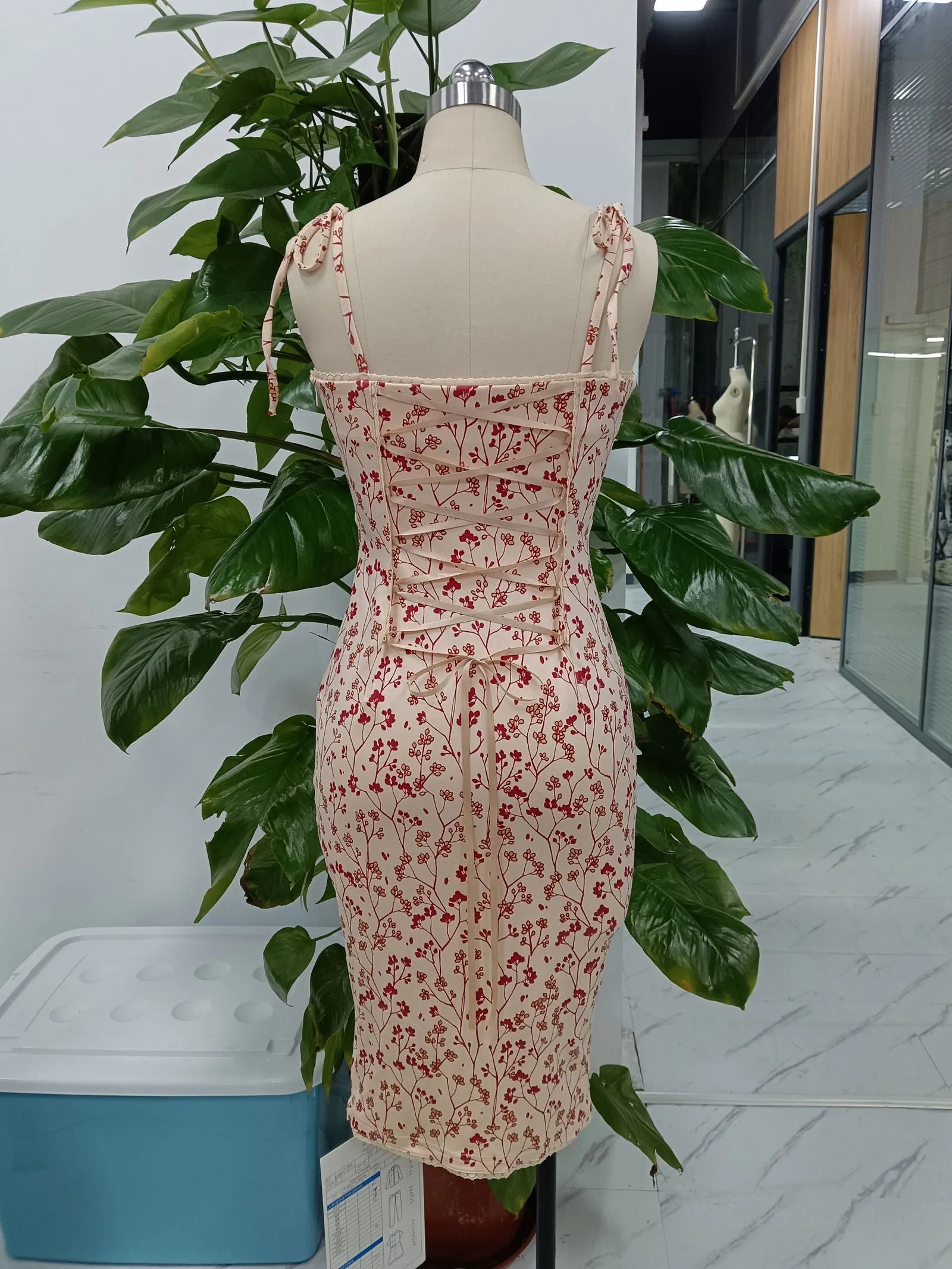 Cottage Bodycon (Beige)
