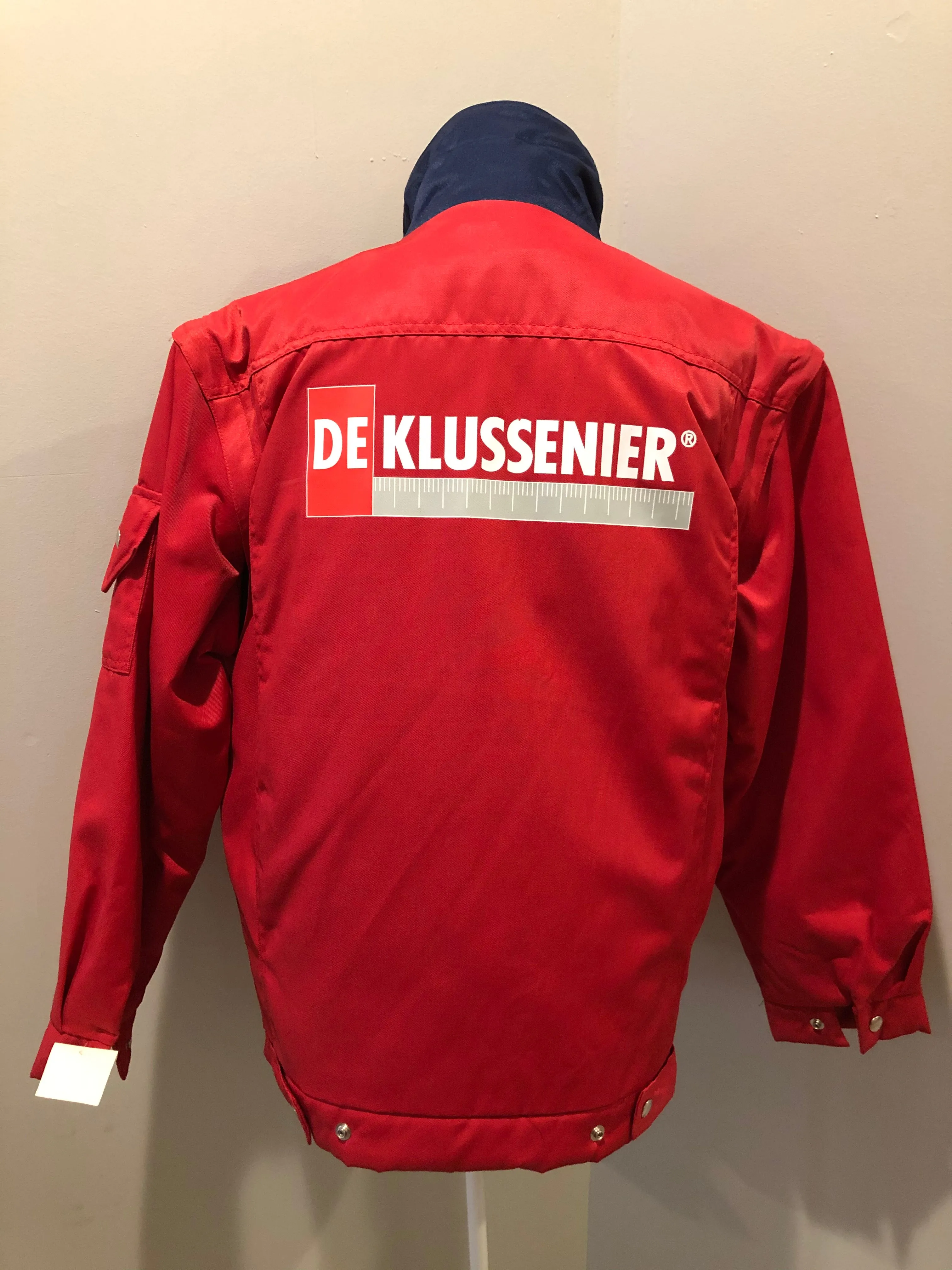 Deklussenier Red Jacket
