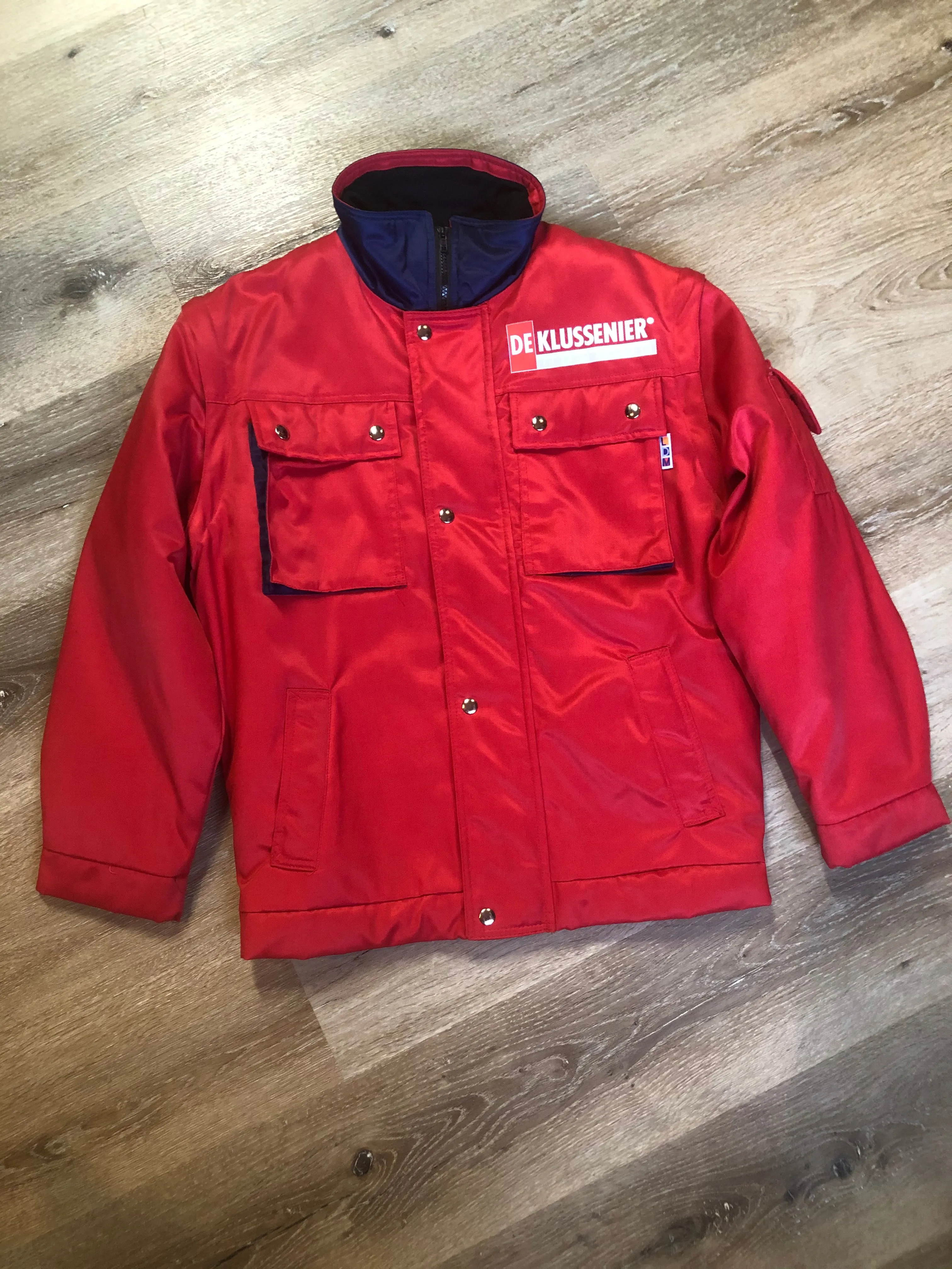Deklussenier Red Jacket