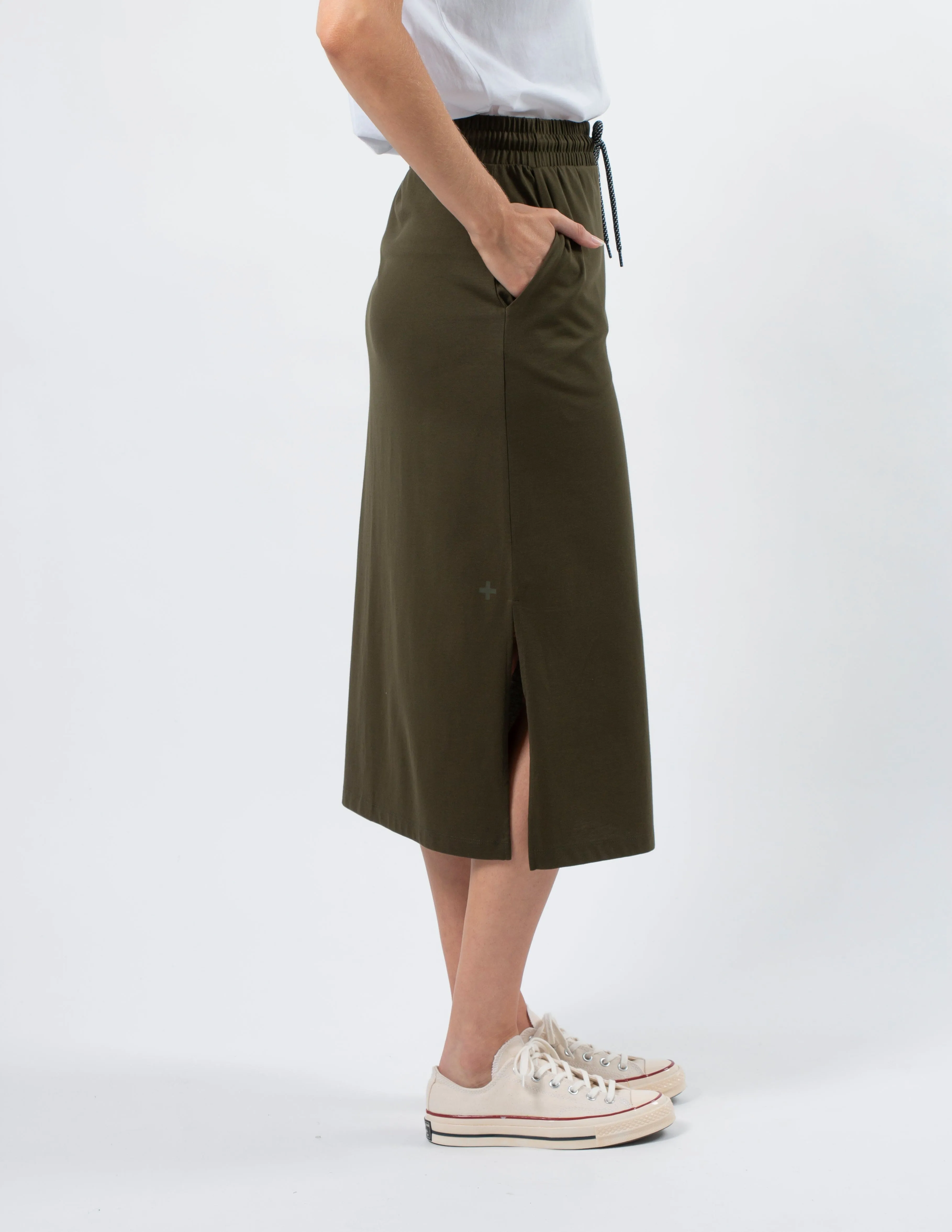 Essentials Skirt Khaki