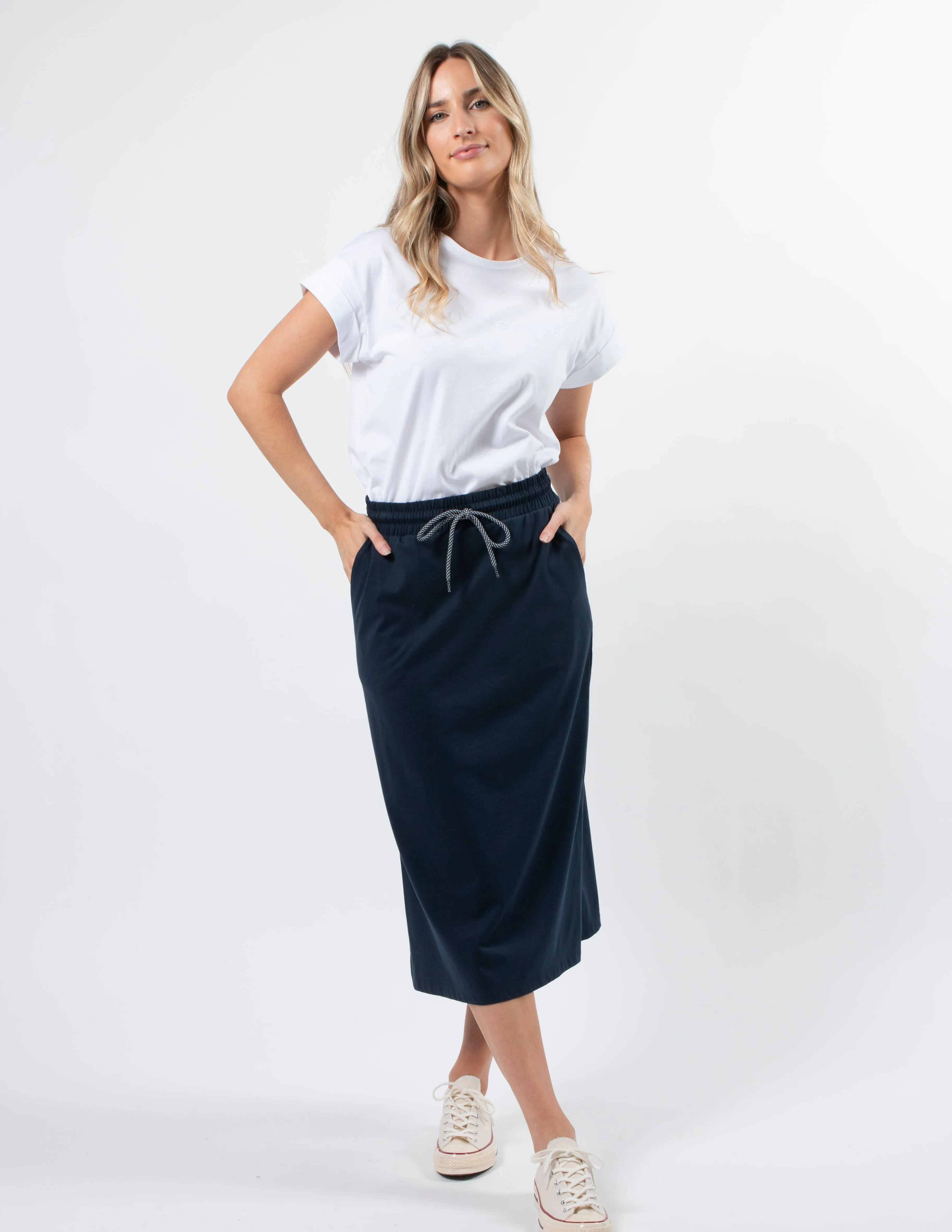Essentials Skirt Khaki