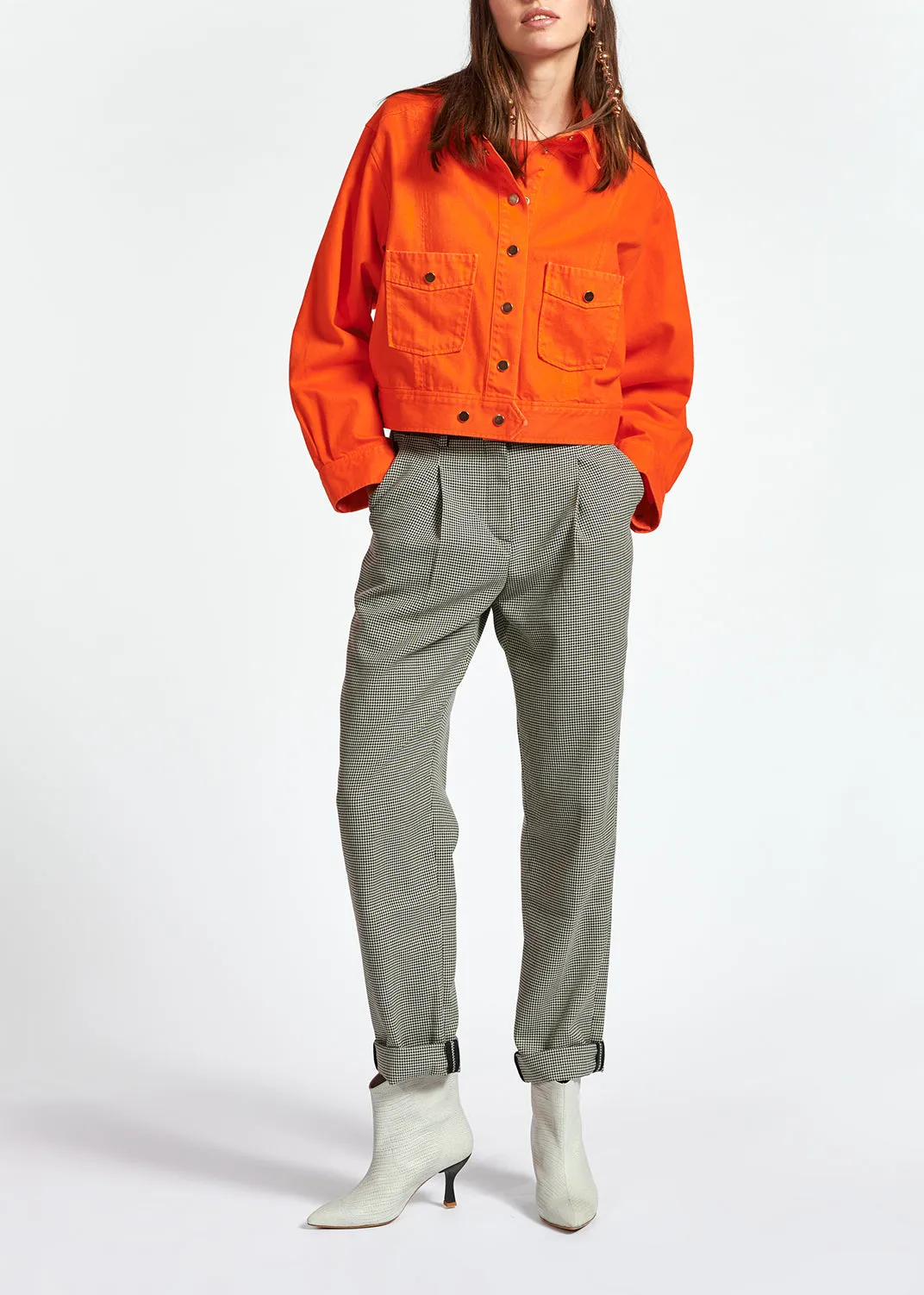 Loose-fit houndstooth high-waist pants