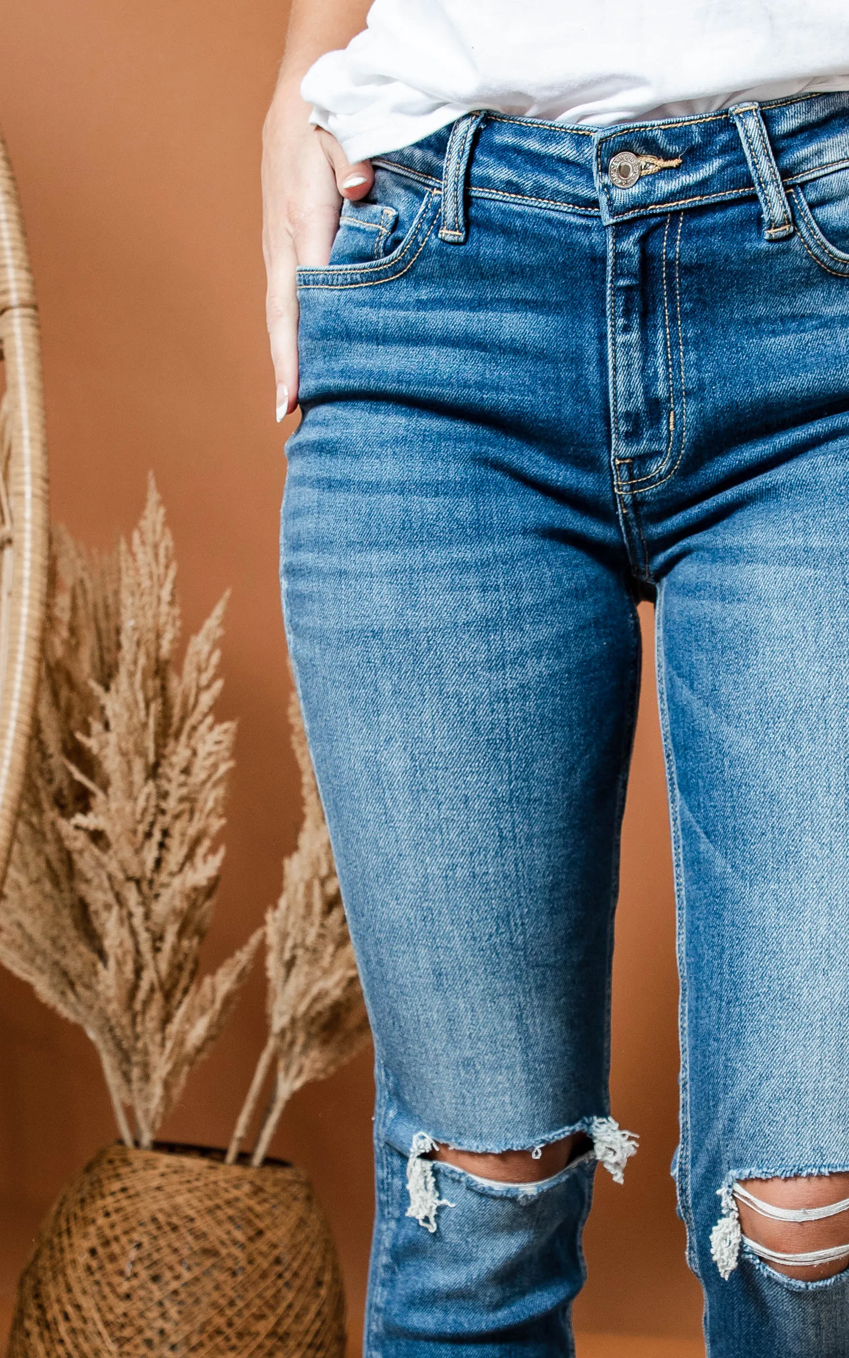 Mid Rise Ankle Skinny w/ Frayed Hem Skinny Jean - Vervet
