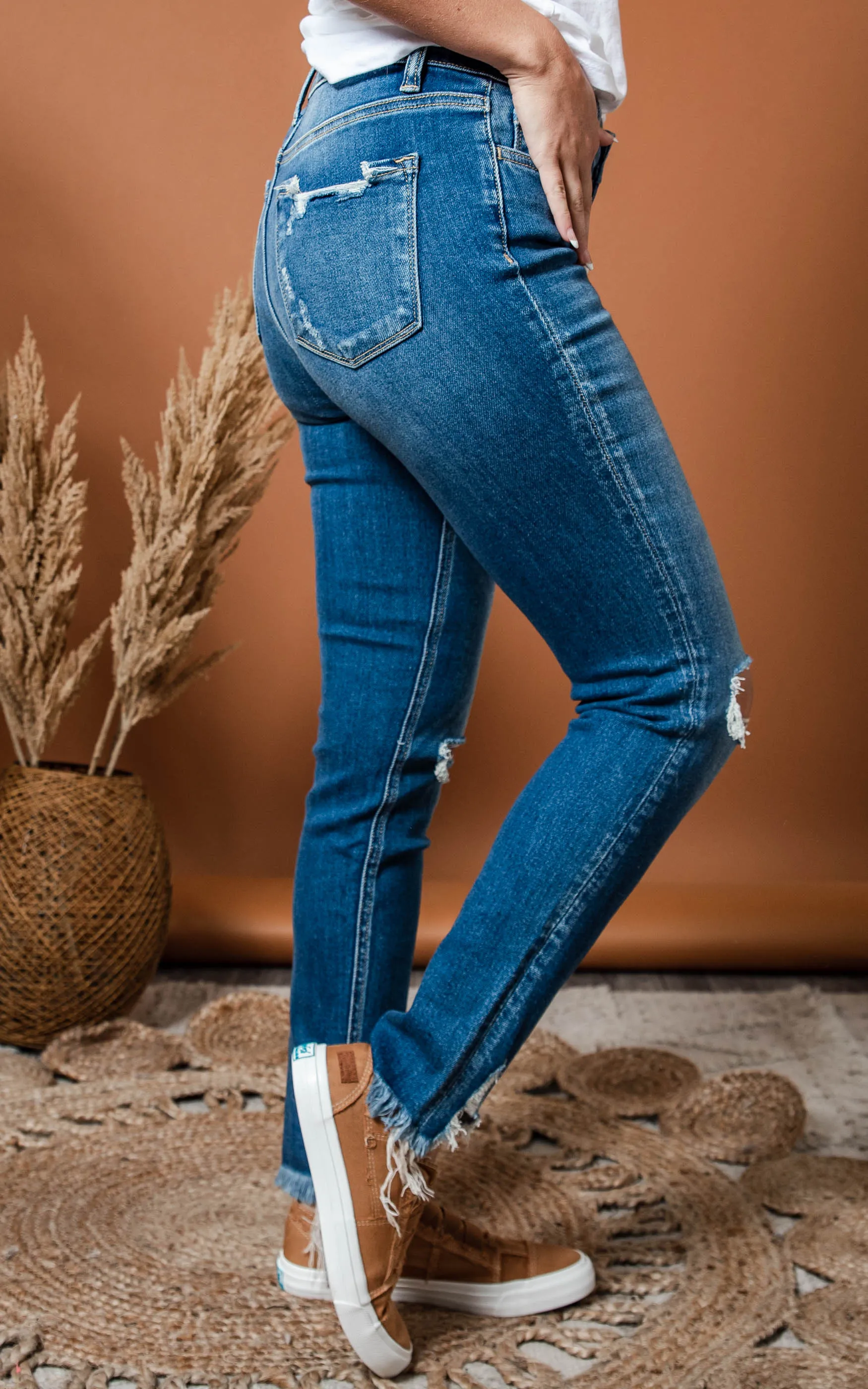 Mid Rise Ankle Skinny w/ Frayed Hem Skinny Jean - Vervet