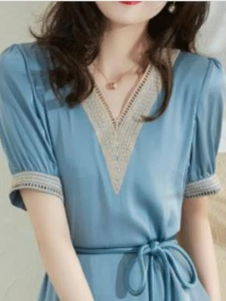 New Summer Elegant Dress V-neck Openwork Embroidered Lace Waist Slim Women's Commuter Casual Wear Dresses for Women Embroidery