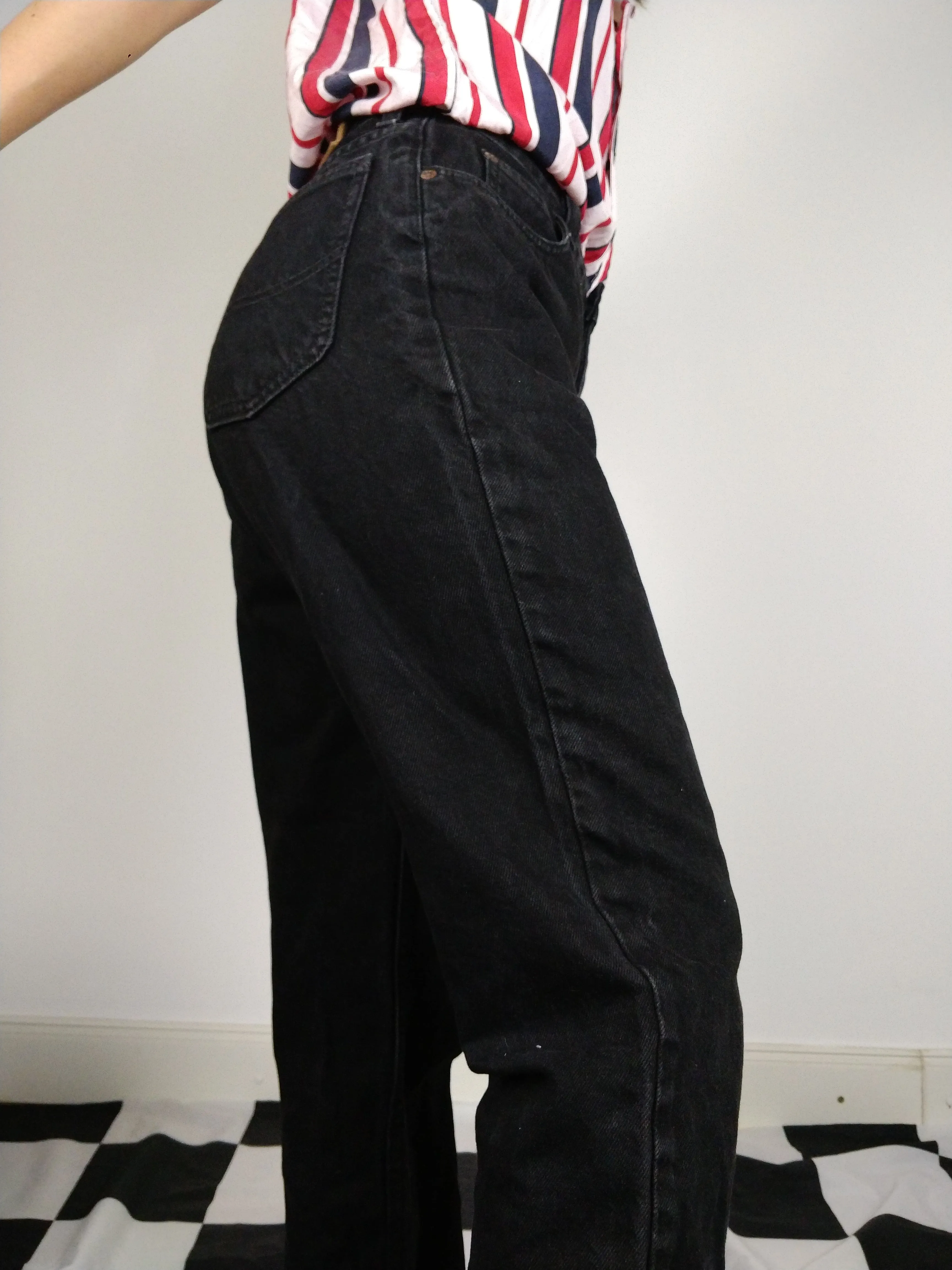 The Black Lee Jeans | Vintage Lee Jeans Oklahoma black denim high waist mom jeans S M 32-33