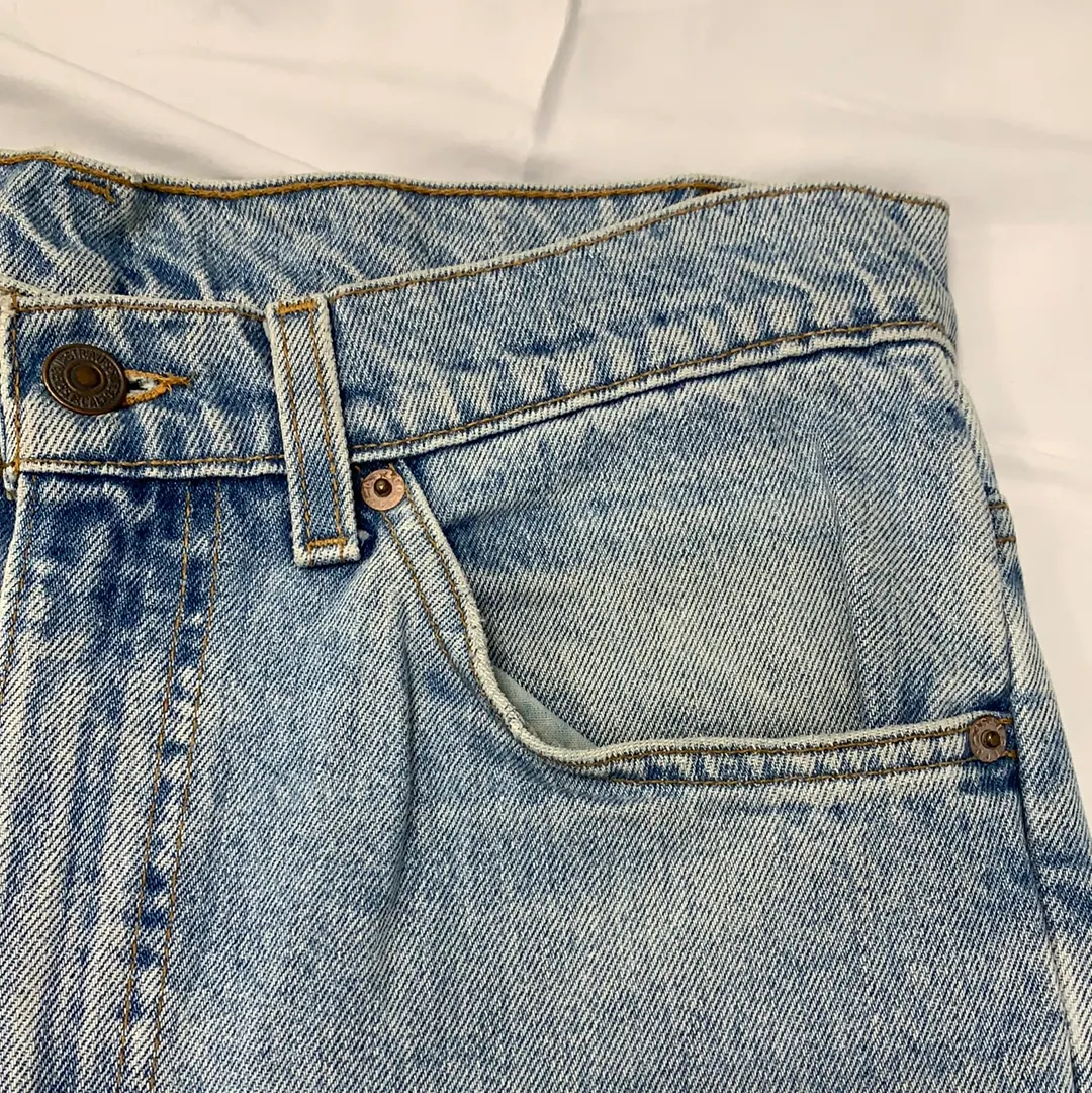 Vintage 1970-1980s Light Washed Levi’s Jeans - W30