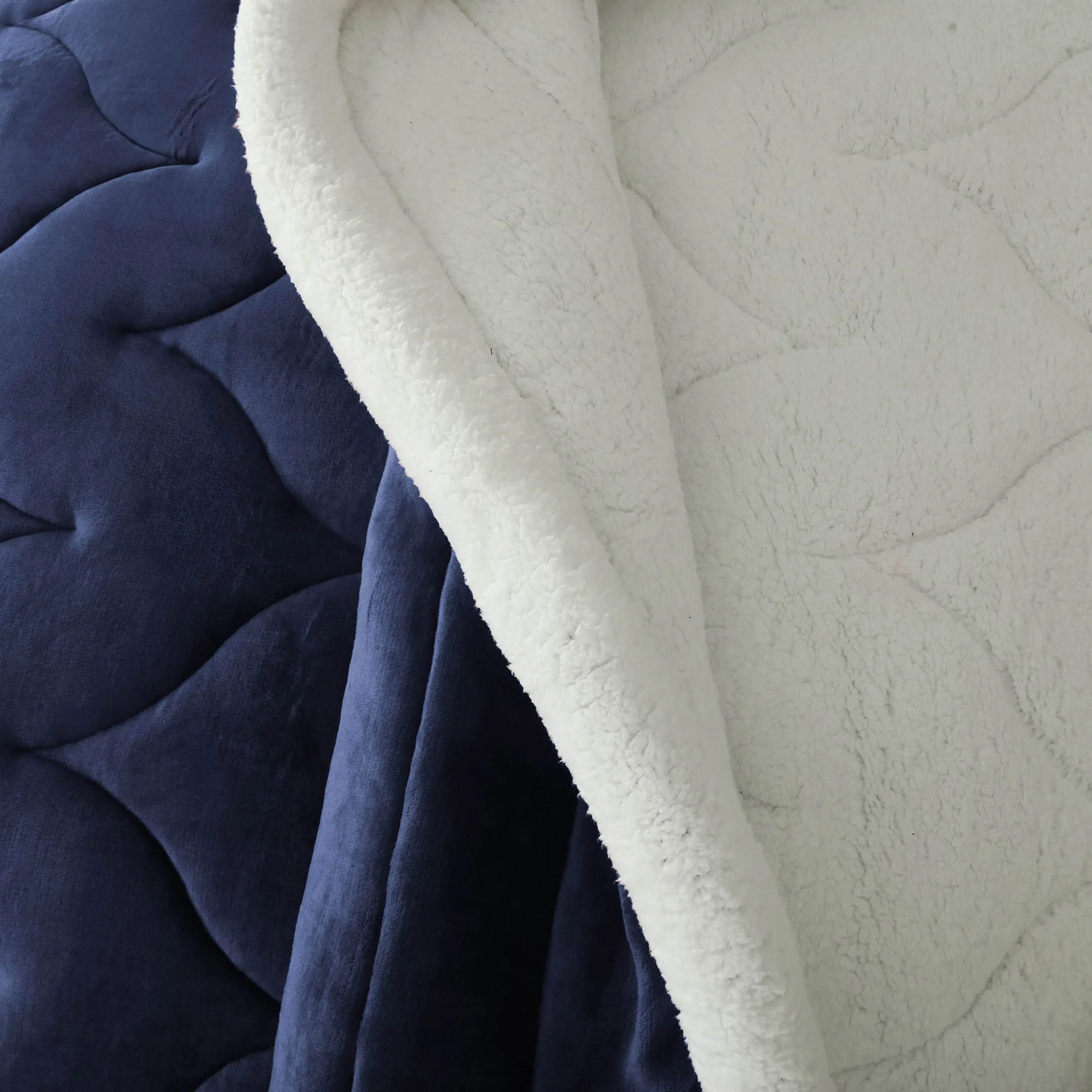 Warm Aura Quilted Comforter